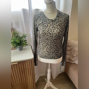 Animal print GUESS top